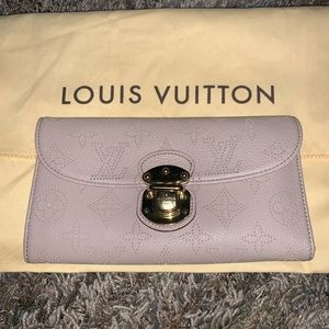 Louis Vuitton Amelia perforated Mahina Lthr wallet